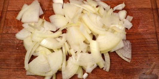 Белые грибы, запечённые с сыром и сметаной