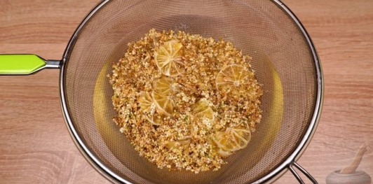 Домашний сироп из бузины