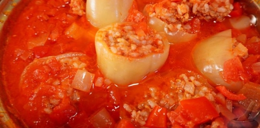 Фаршированные перцы с лечо