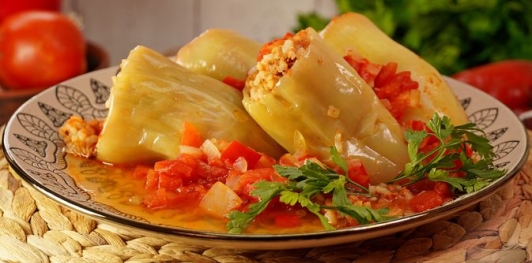 Фаршированные перцы с лечо