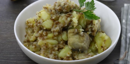 Гречка с картошкой и грибами