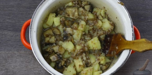 Гречка с картошкой и грибами