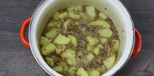 Гречка с картошкой и грибами