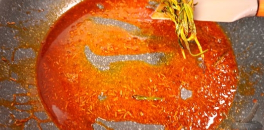 Кальмары, фаршированные рисом с креветками по-мароккански