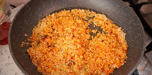 Кальмары, фаршированные рисом с креветками по-мароккански