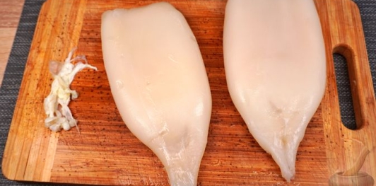 Кальмары, фаршированные рисом с креветками по-мароккански