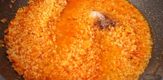 Кальмары, фаршированные рисом с креветками по-мароккански