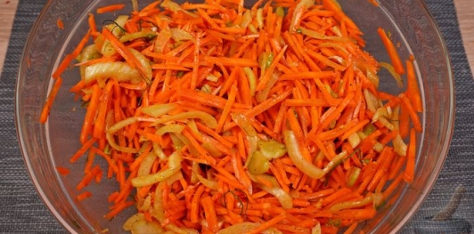 Морковный салат с фенхелем