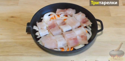 Рыба, запеченная в духовке, с овощами