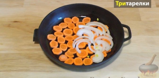 Рыба, запеченная в духовке, с овощами
