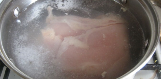 Салат "Ананас" из курицы, с орехами и сыром