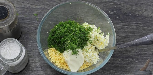 Салат "Драконье гнездо" с курицей, картофелем и морковью по-корейски
