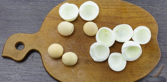 Салат "Драконье гнездо" с курицей, картофелем и морковью по-корейски