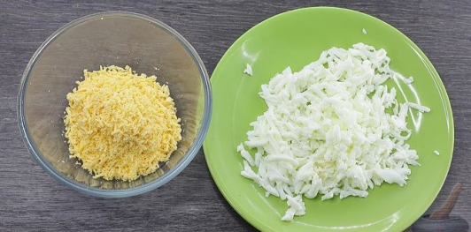 Салат "Драконье гнездо" с курицей, картофелем и морковью по-корейски