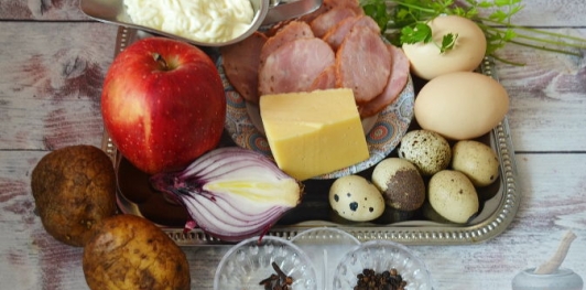 Салат "Мышки в сыре" с перепелиными яйцами
