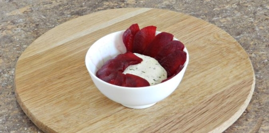 Закуска из свеклы и творога
