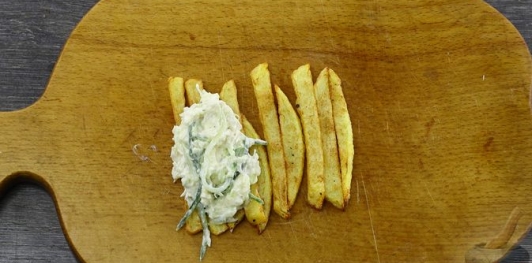 Закуска &laquo;Охапки сена&raquo; с курицей и картофелем