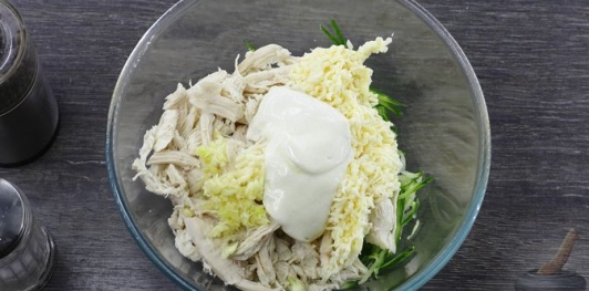Закуска &laquo;Охапки сена&raquo; с курицей и картофелем