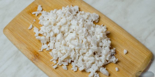 Закуска-салат "Морковки" из крабовых палочек