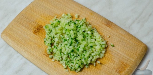 Закуска-салат "Морковки" из крабовых палочек