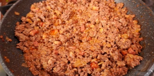 Запеканка с фаршем и стручковой фасолью